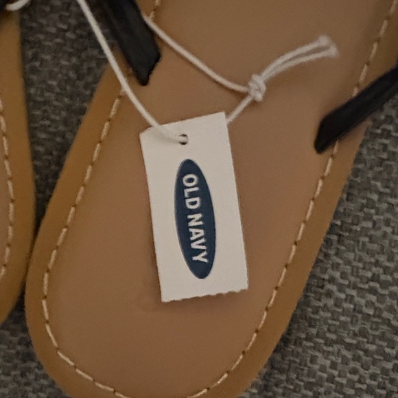 Old Navy Tan Sandals with Black Straps - Picture 2 of 5